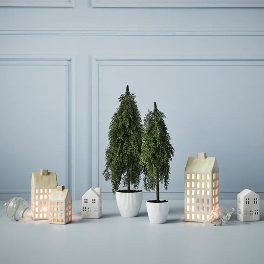 Candle Manor Holder