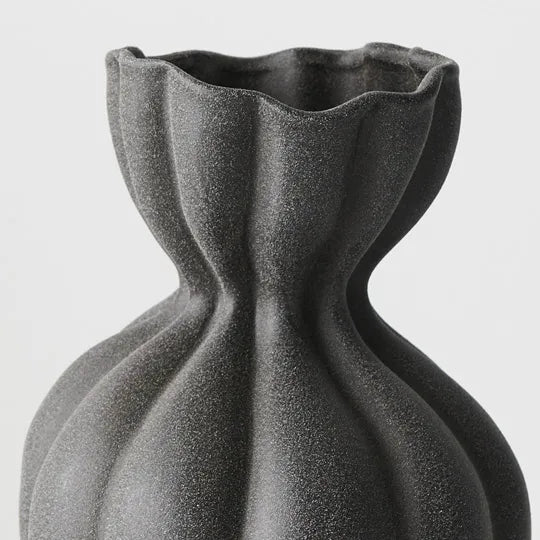 Basma Vase