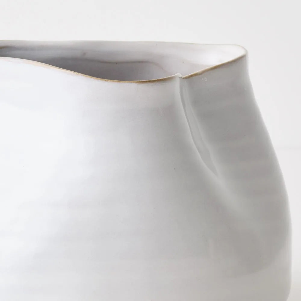Daya Vase