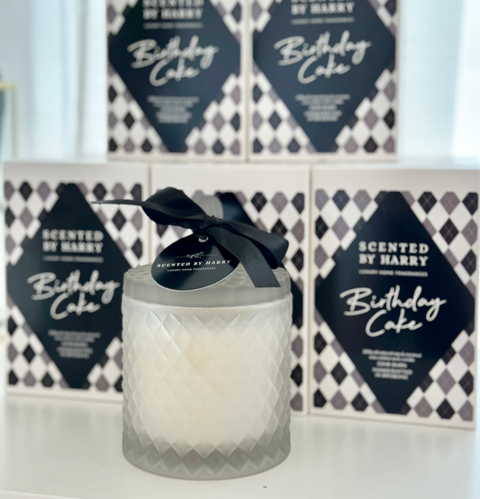 Geo Candle 200g - Birthday Cake