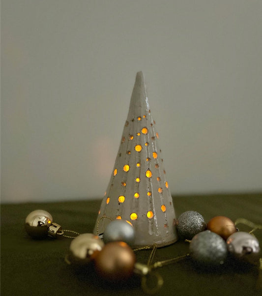 Ceramic Christmas Tree Tealight Holder