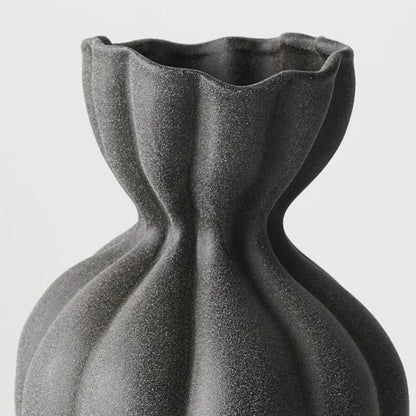 Basma Vase